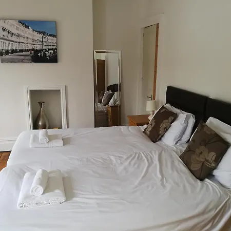 The Big House * Μπρίστολ