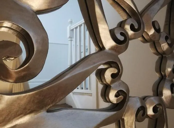 The Big House * Μπρίστολ